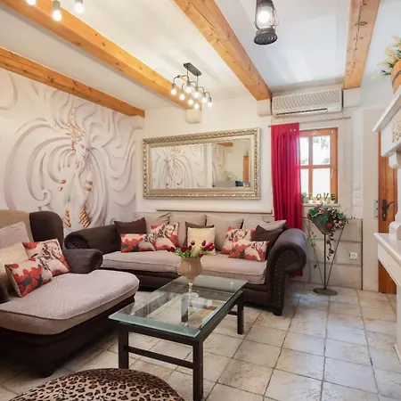 Apartman Beachfront Romilda *