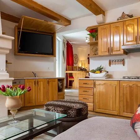 Beachfront Romilda Apartman Makarska